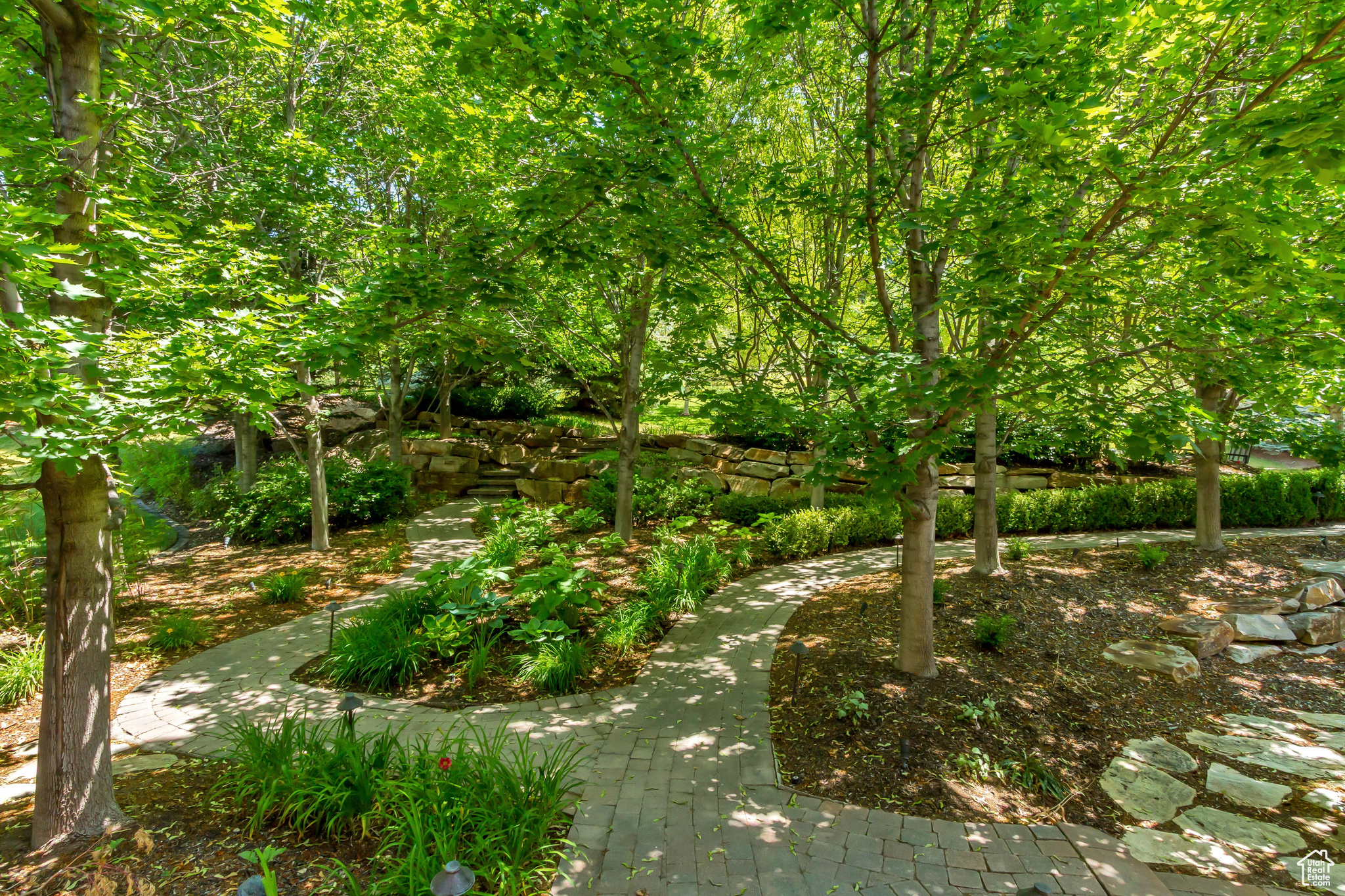 HOLLY VIEW ACRES - Residential
