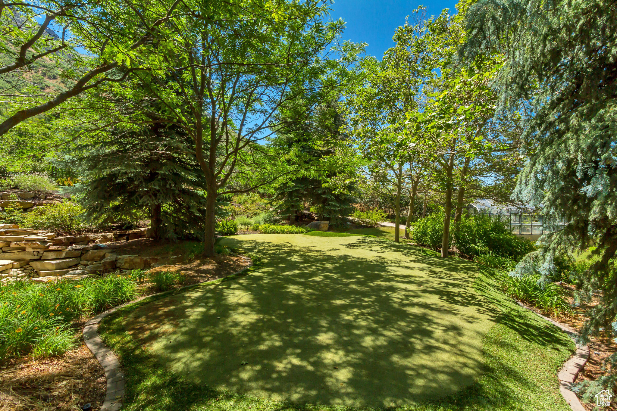 HOLLY VIEW ACRES - Residential
