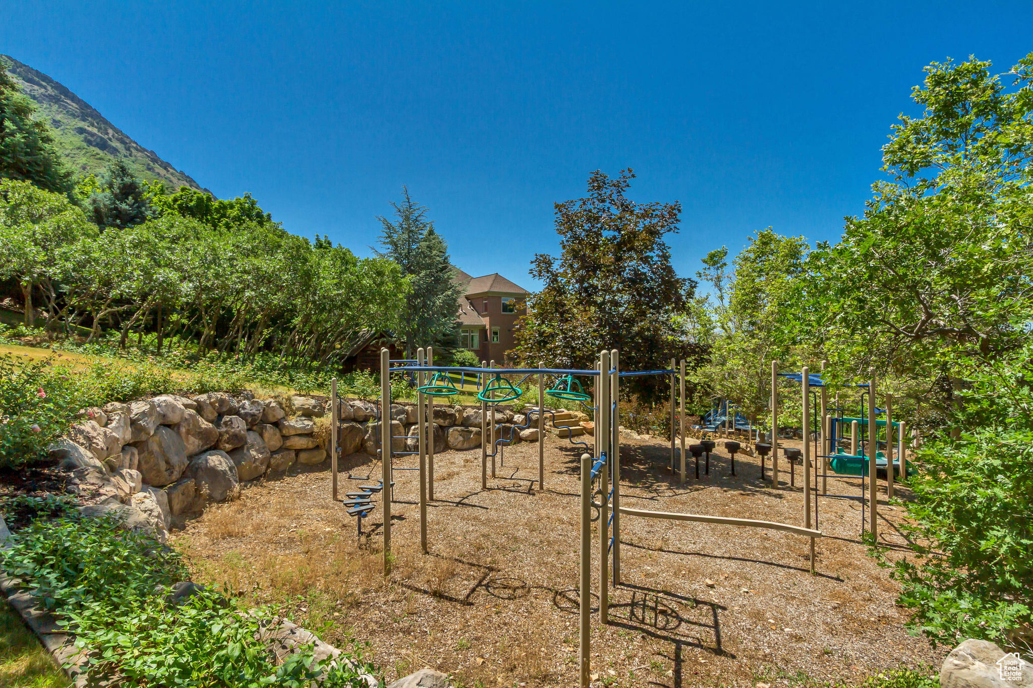 HOLLY VIEW ACRES - Residential