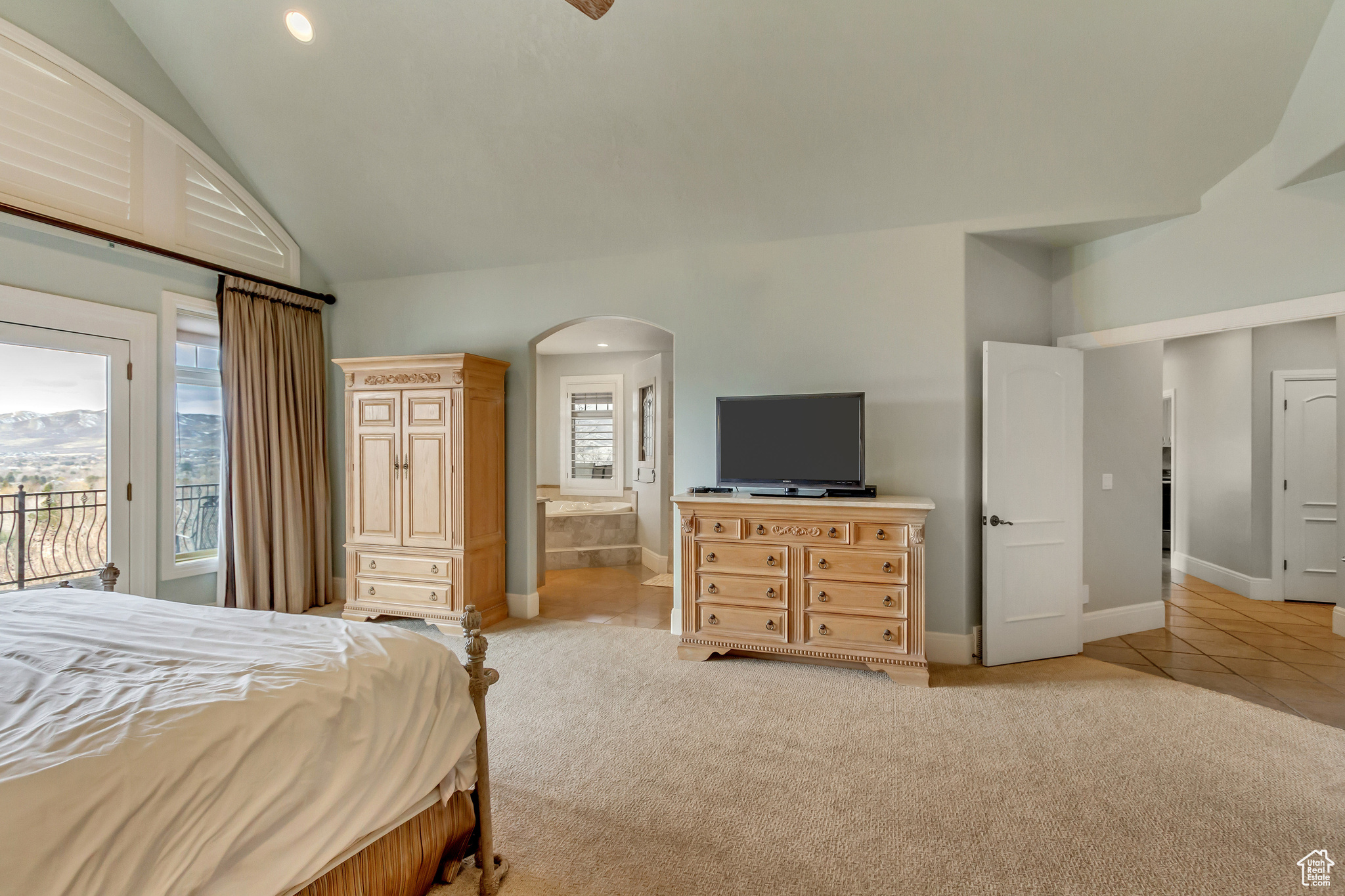 HOLLY VIEW ACRES - Residential