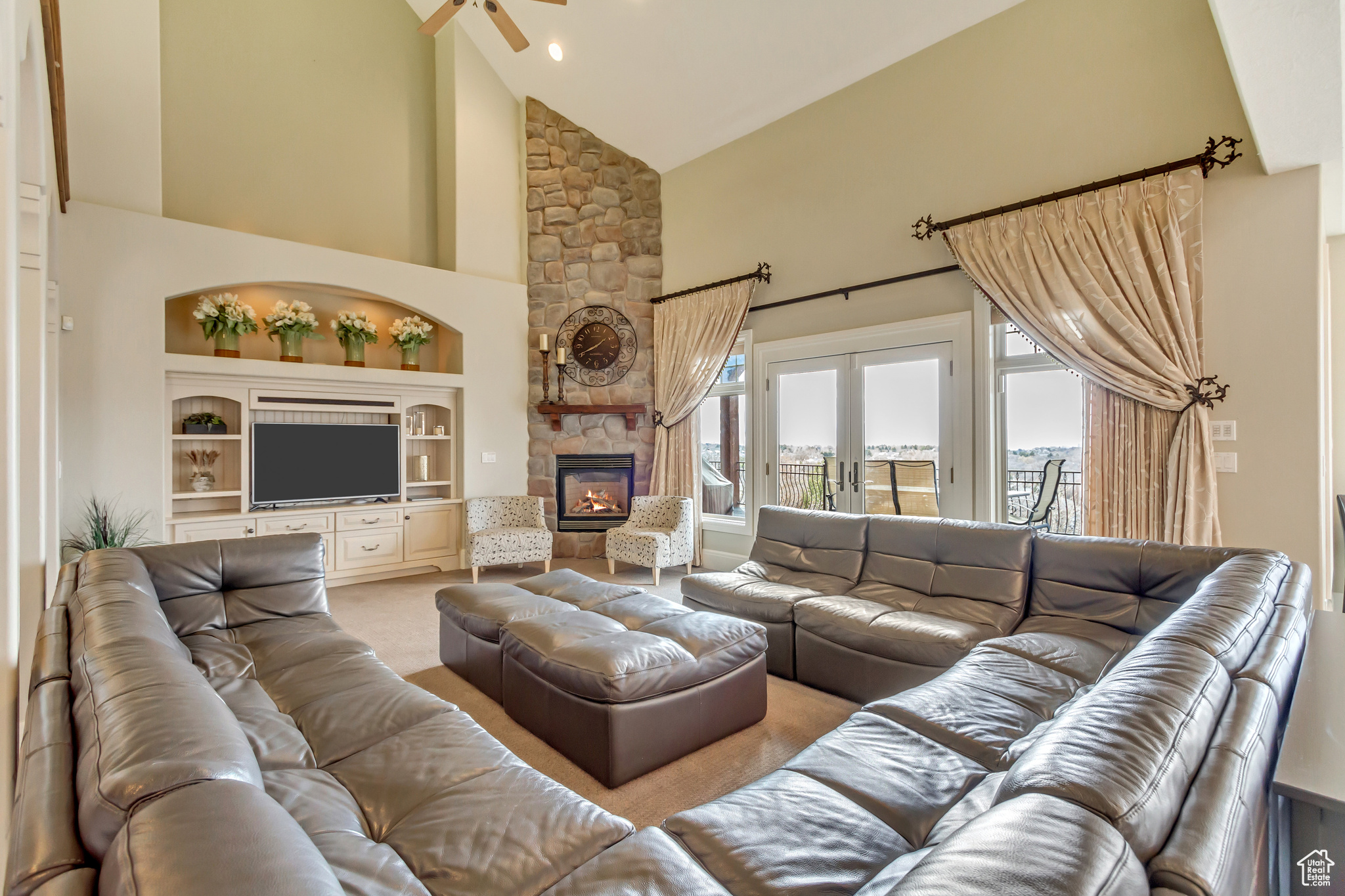 HOLLY VIEW ACRES - Residential