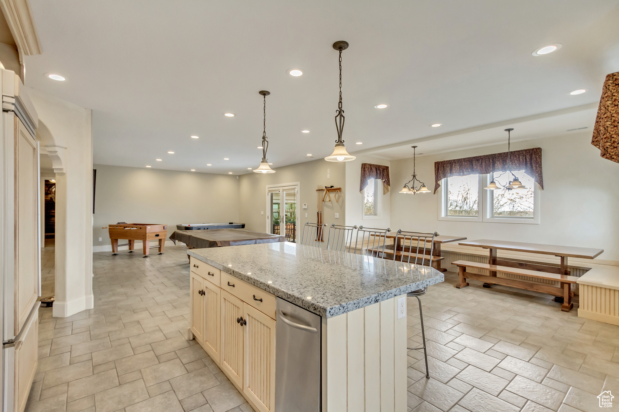 HOLLY VIEW ACRES - Residential