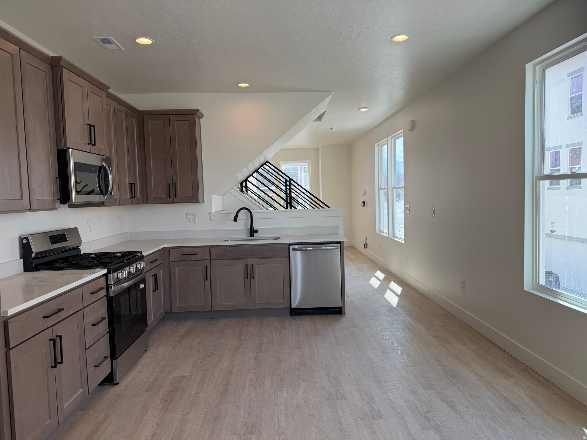 DOWNTOWN DAYBREAK - Residential