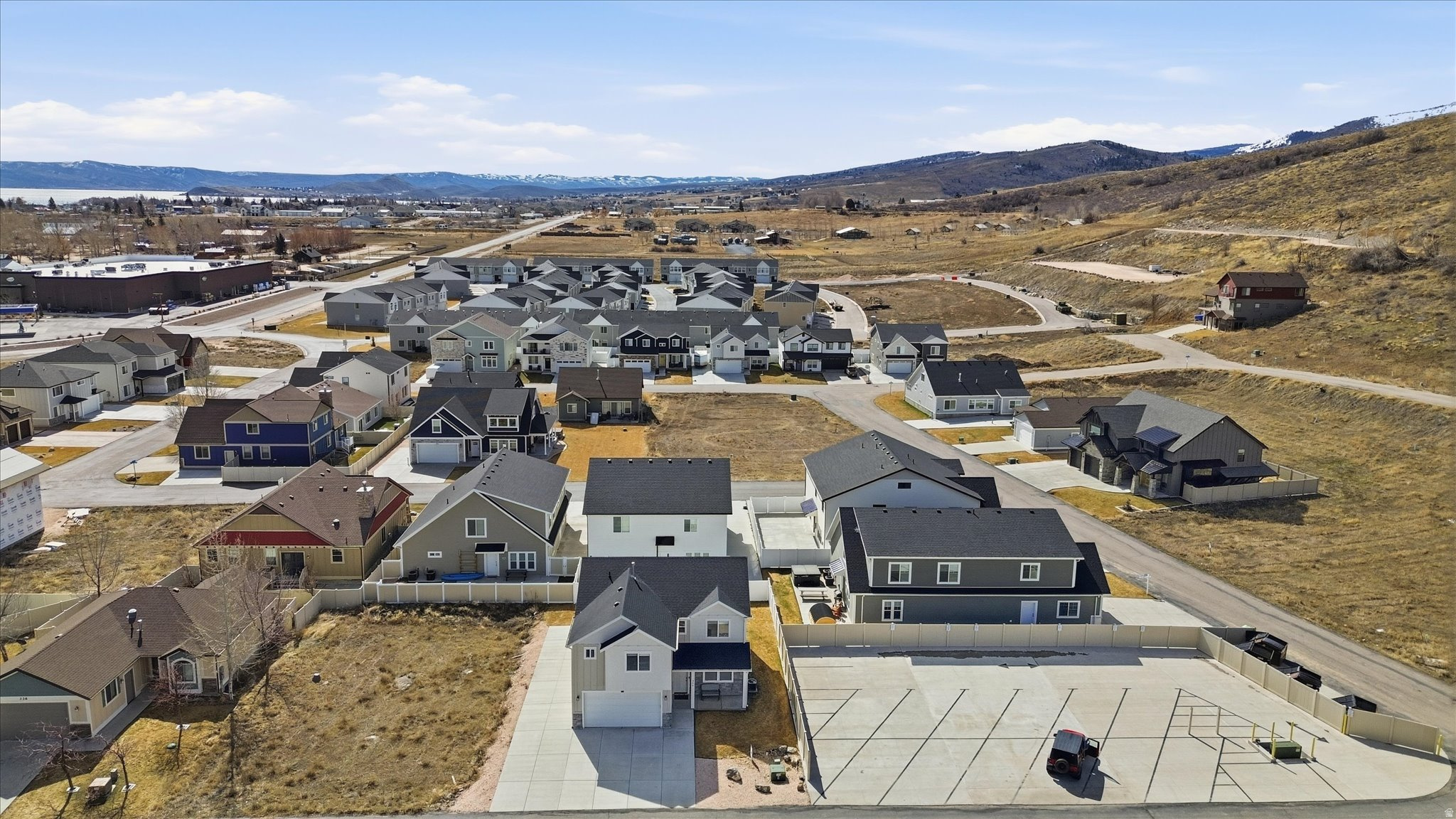 LOCHWOOD - Residential