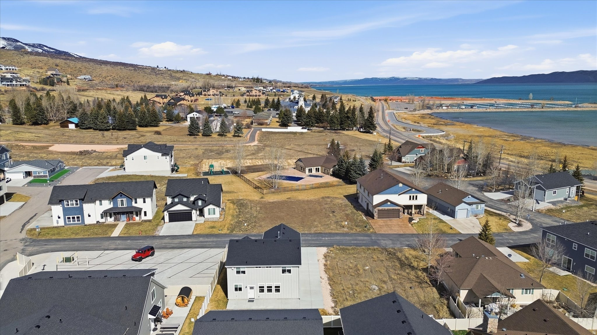 LOCHWOOD - Residential