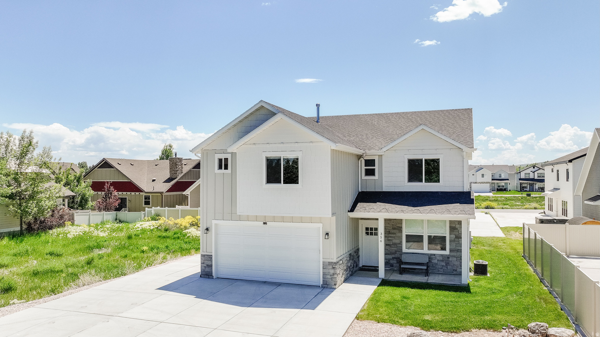 LOCHWOOD - Residential