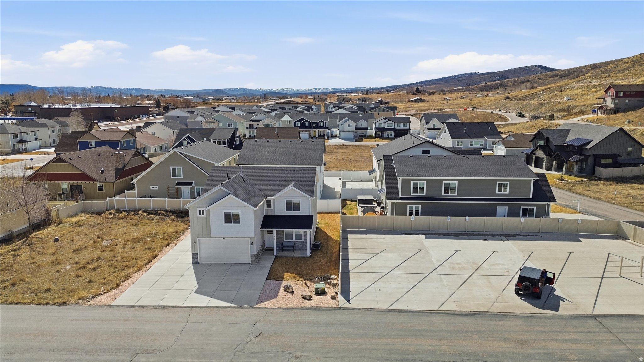 LOCHWOOD - Residential