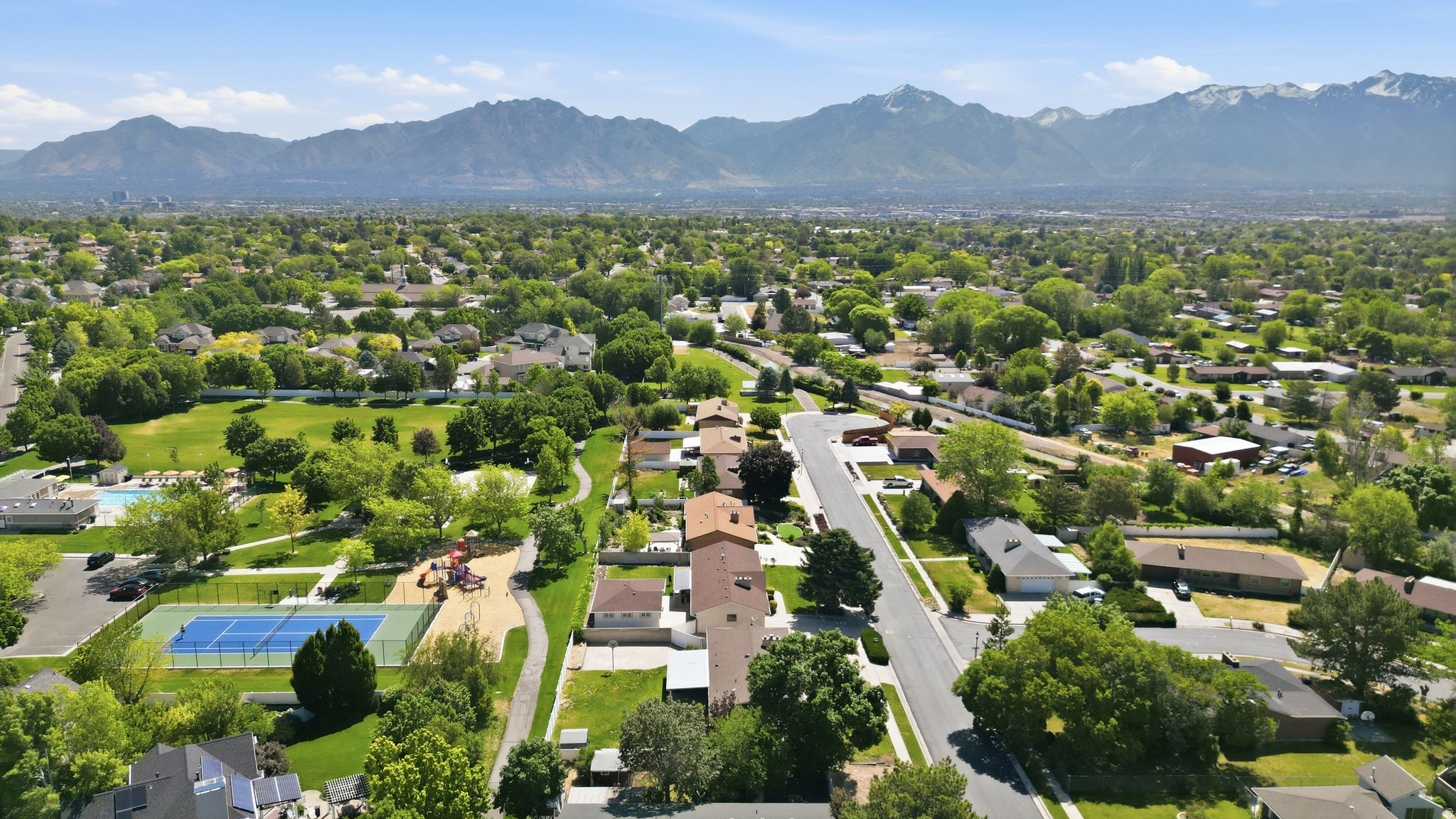 GRAND-DALE ESTATES S - Residential