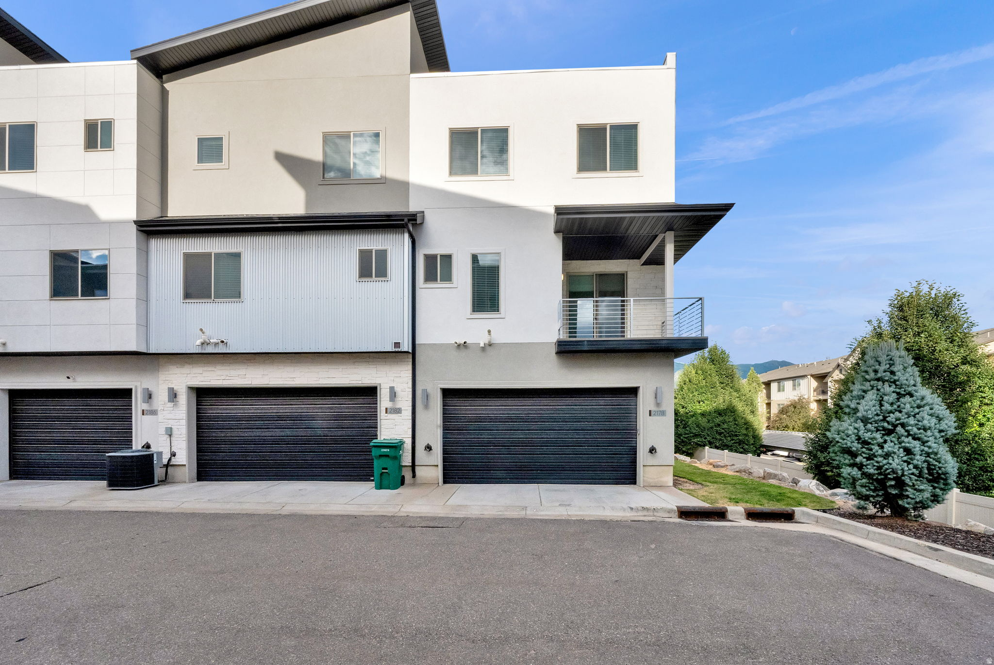 SUNRIVER TOWNHOMES - Residential