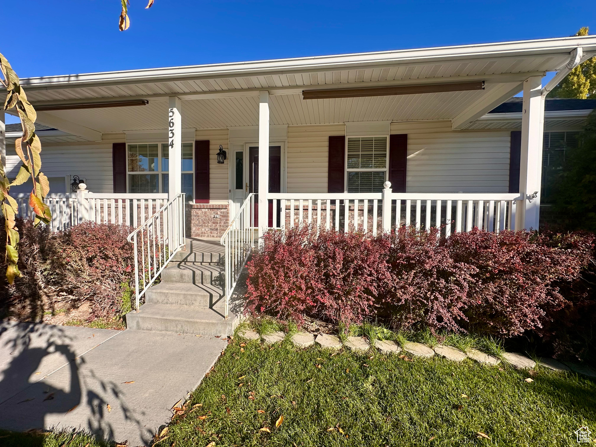 VILLAGES AT STANSBURY - Residential