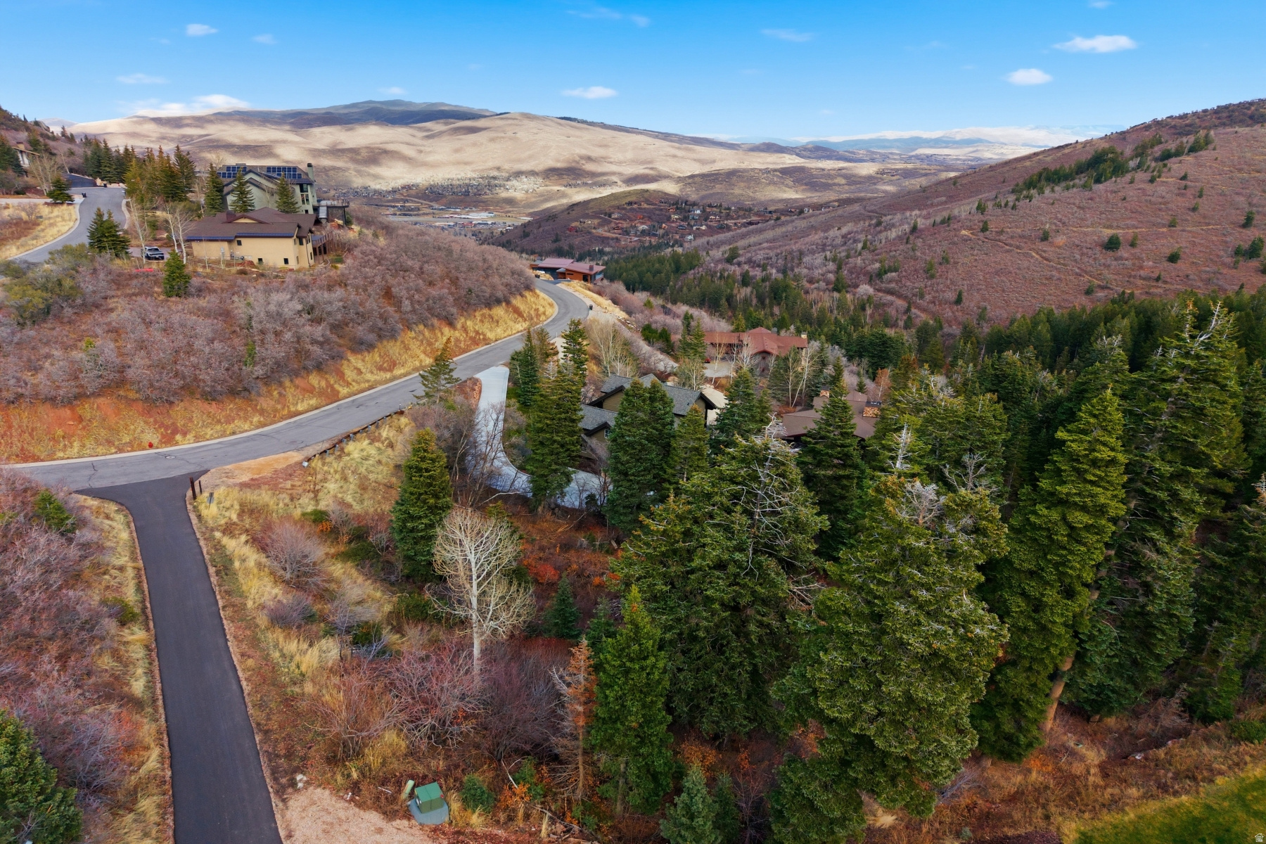 PINERIDGE SUBDIVISION - Land