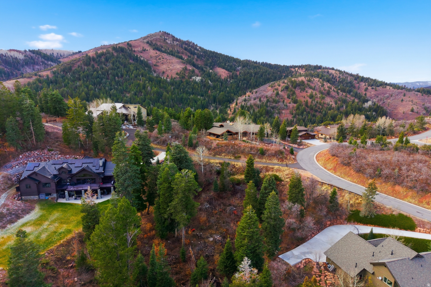 PINERIDGE SUBDIVISION - Land