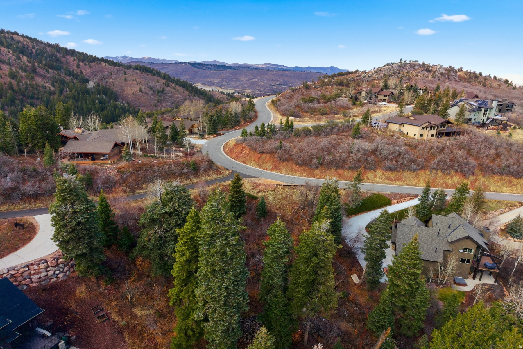 PINERIDGE SUBDIVISION - Land