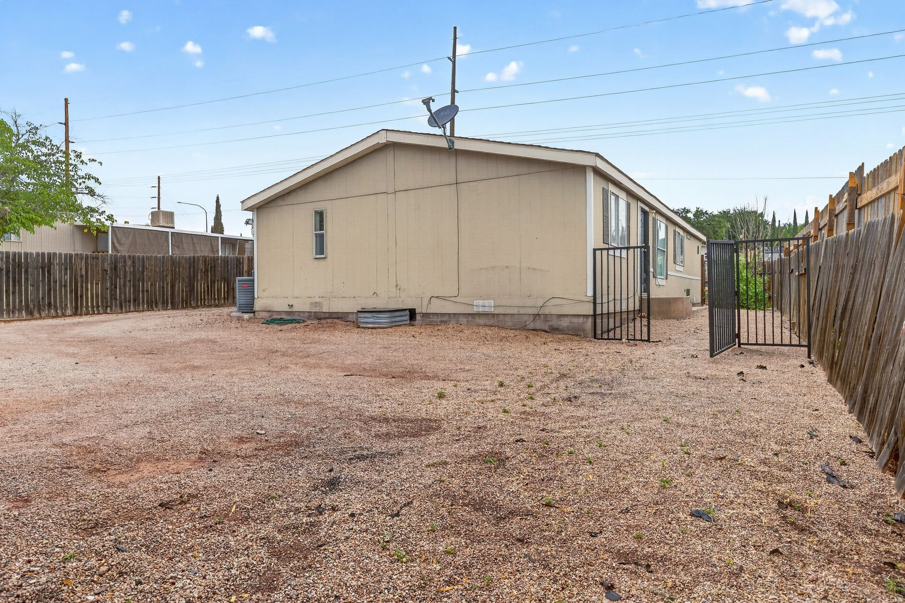 PALO VERDE MOBILE HOME EST - Residential