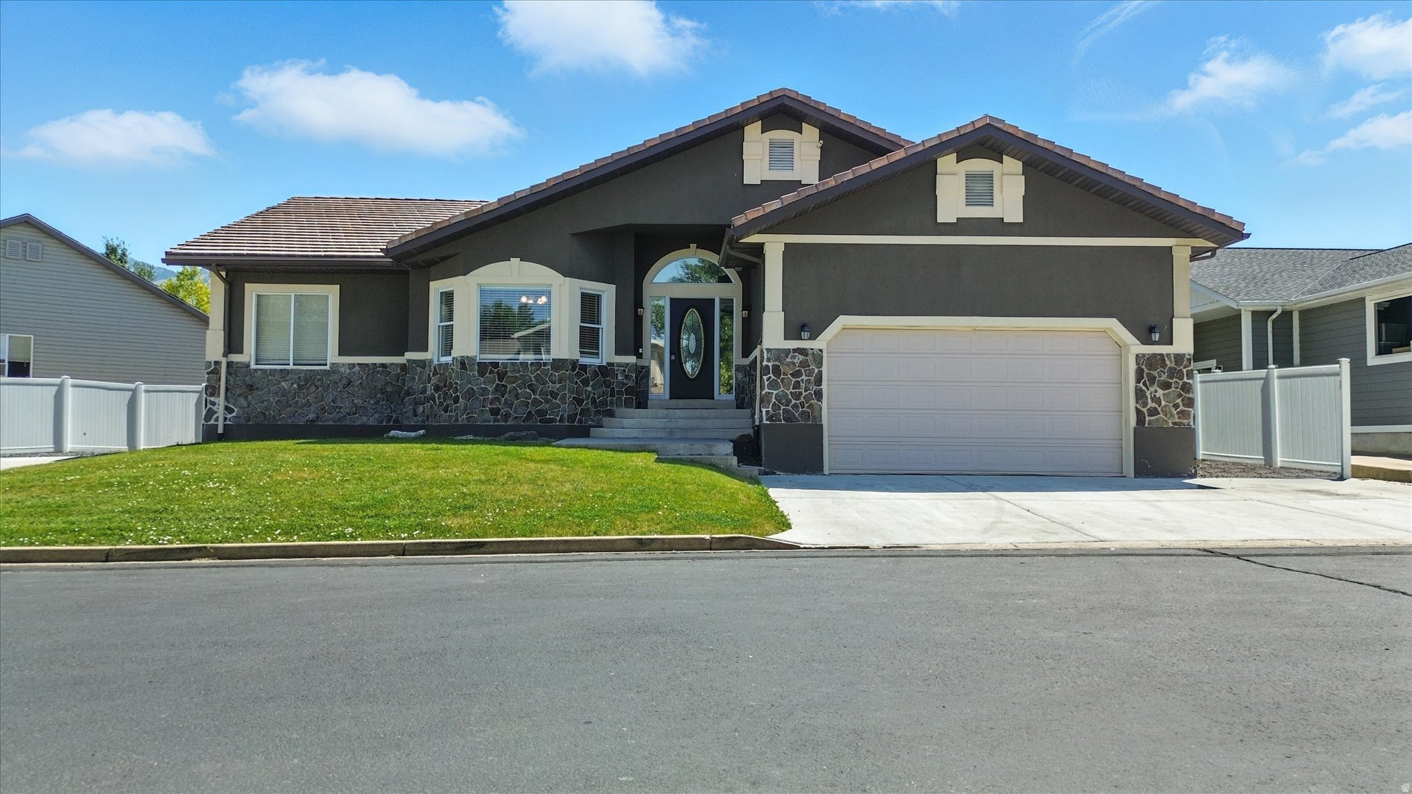 ASPEN MEADOWS - Residential