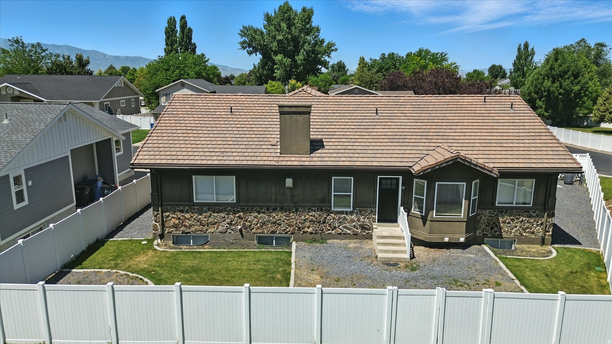 ASPEN MEADOWS - Residential
