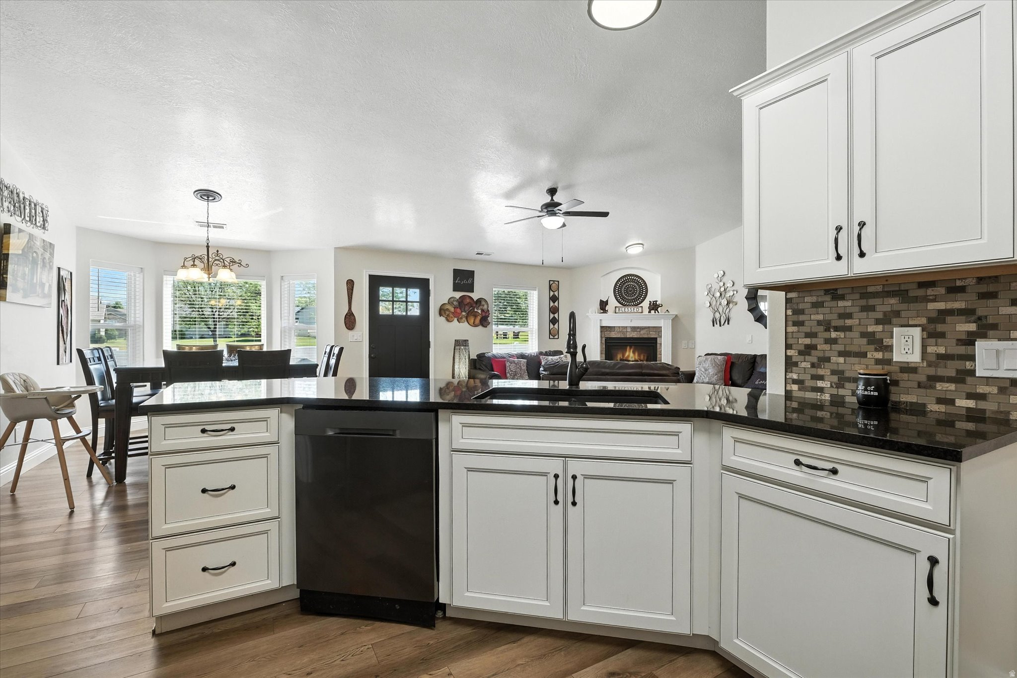 ASPEN MEADOWS - Residential
