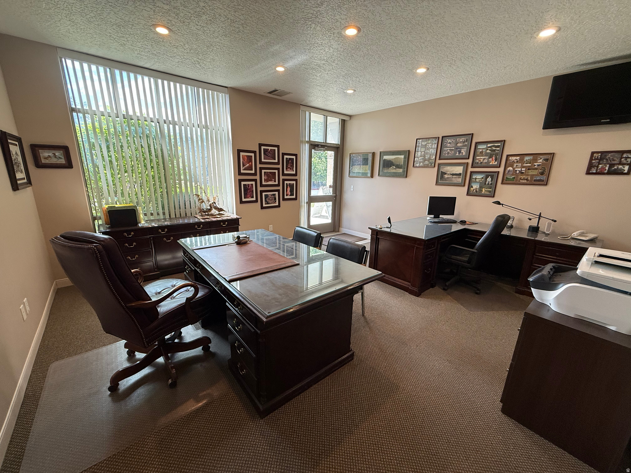 PARK - Commercial Sale