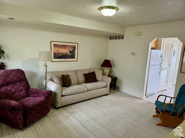 HV LAKEVIEW CONDO #1 - Residential