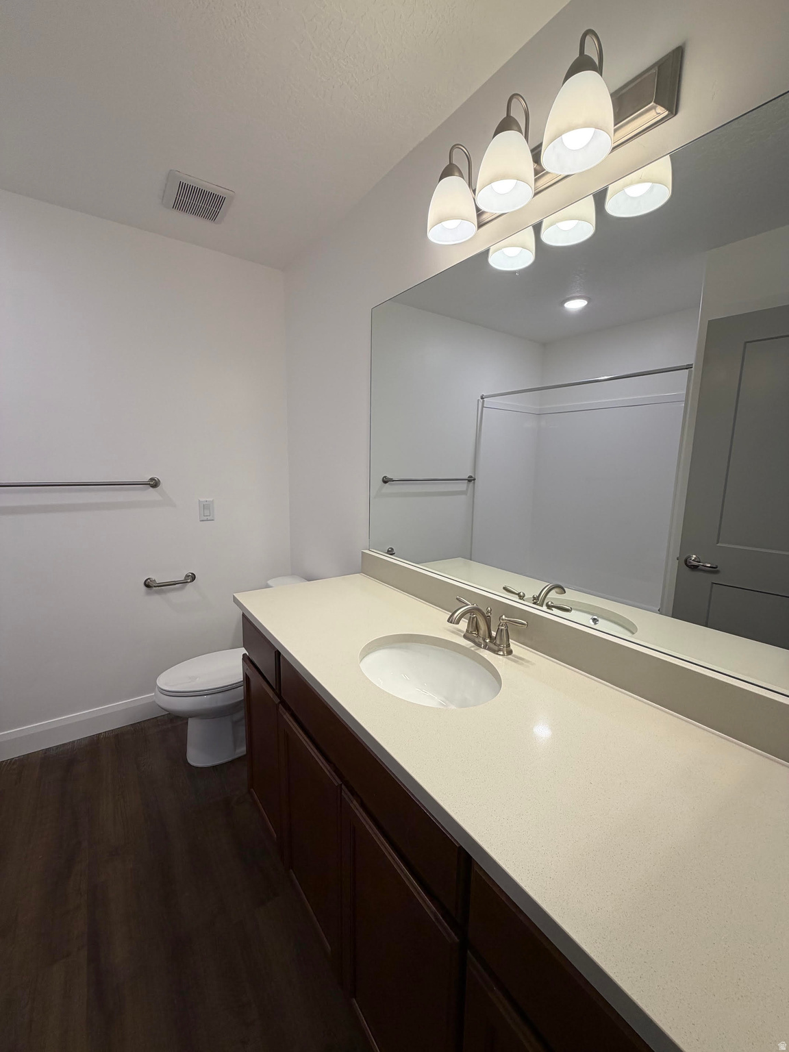 COUNTRY VIEW VILLAS - Residential