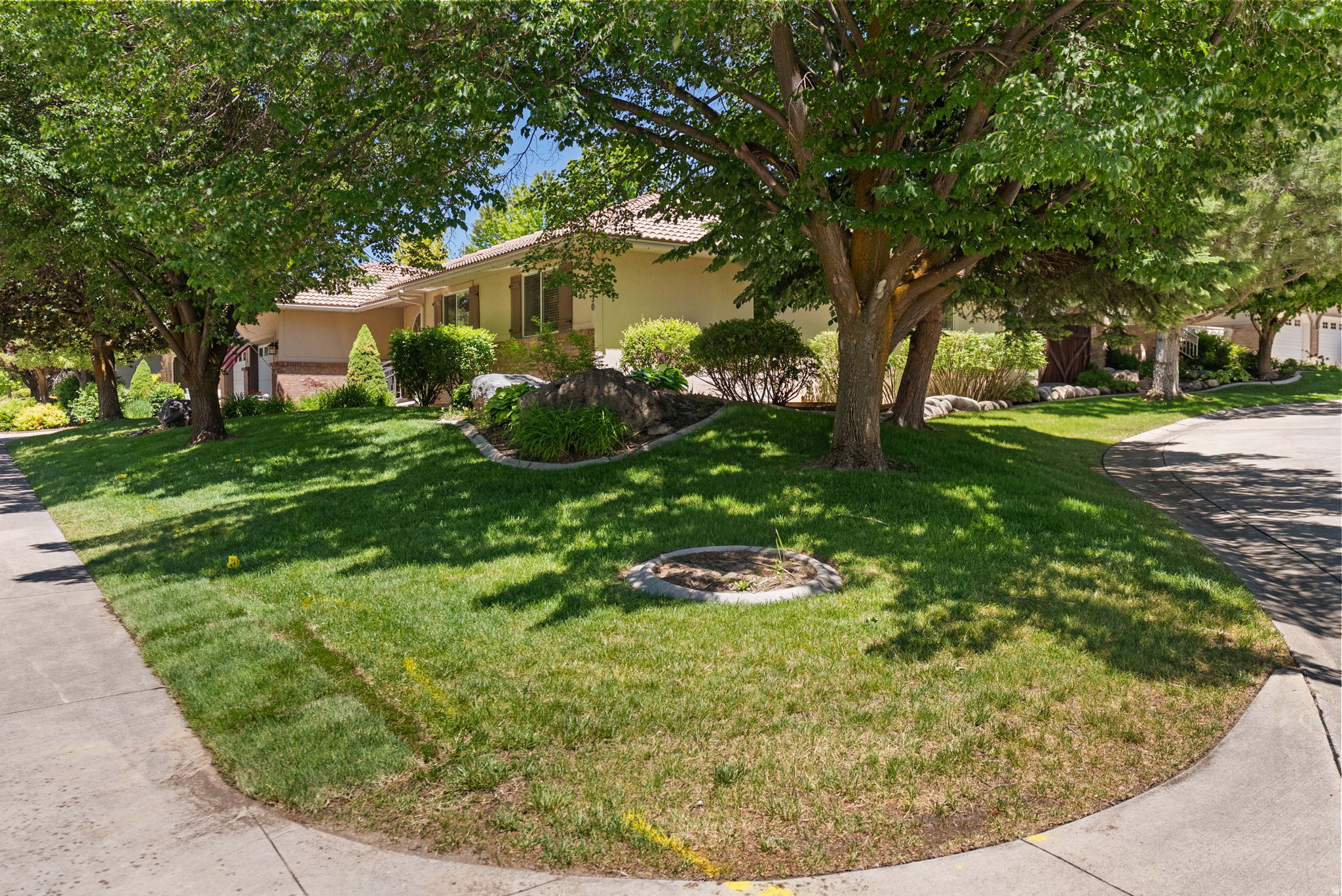 SHADOW MTN ESTATES - Residential