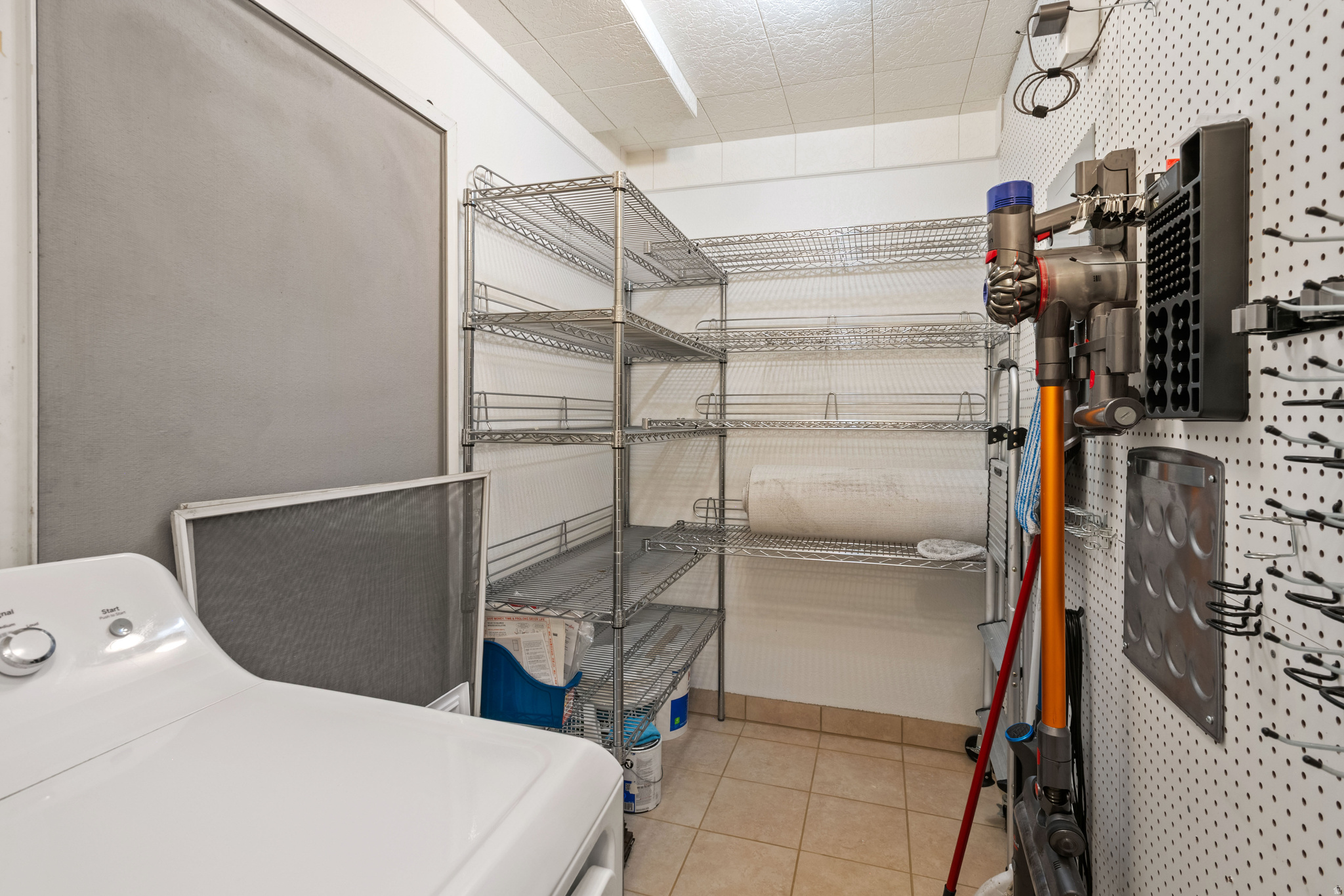 CHATEAU FORET CONDO - Residential