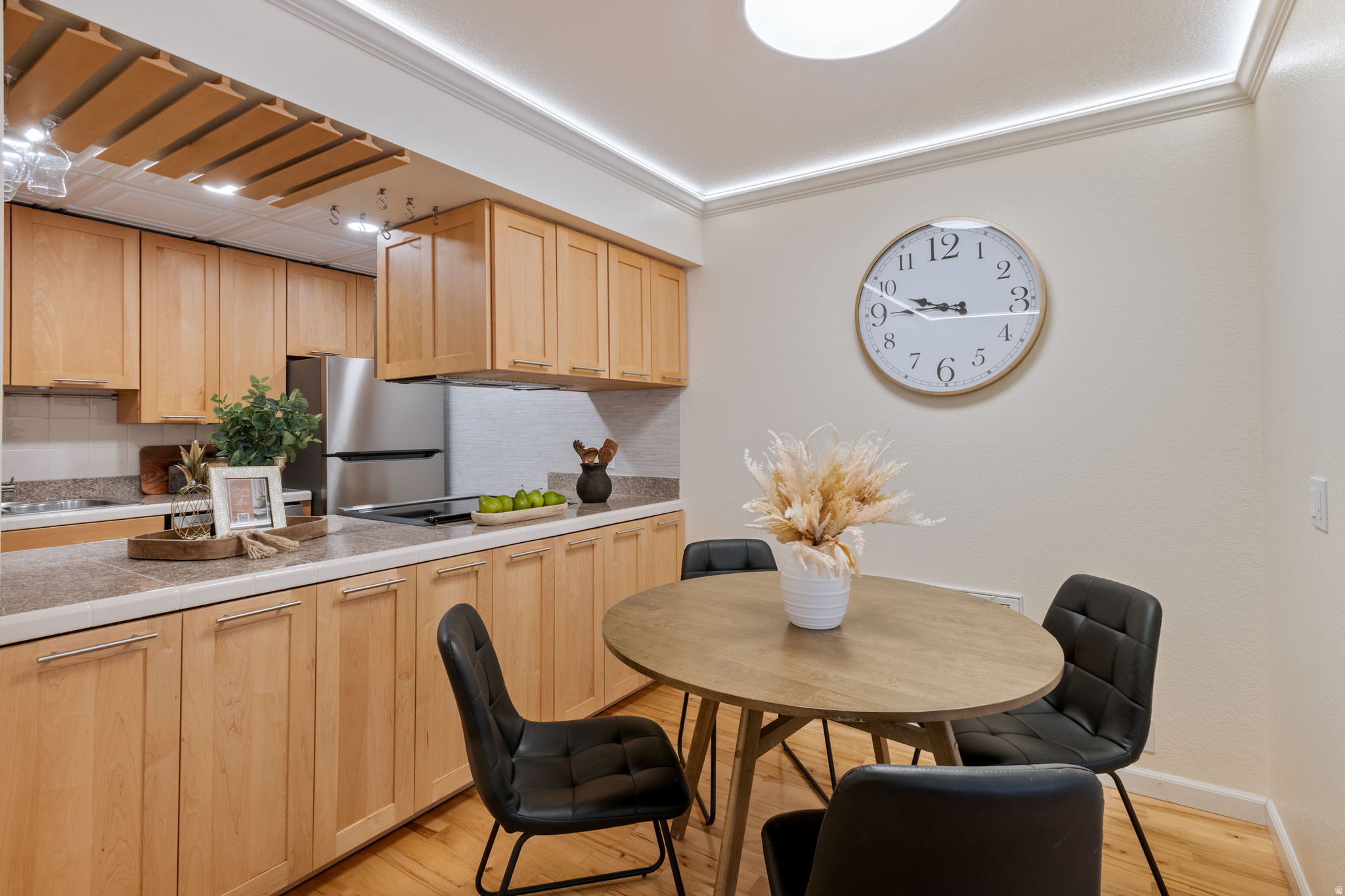 CHATEAU FORET CONDO - Residential