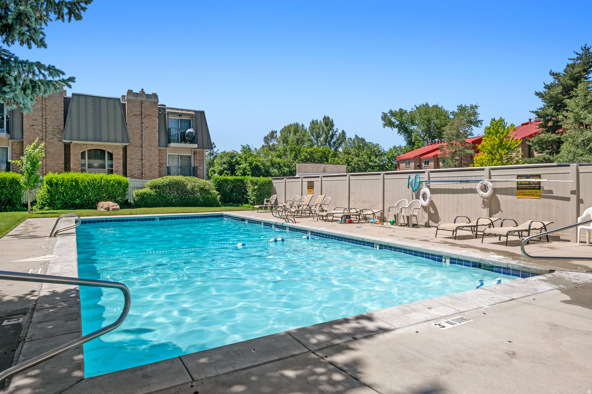 CHATEAU FORET CONDO - Residential