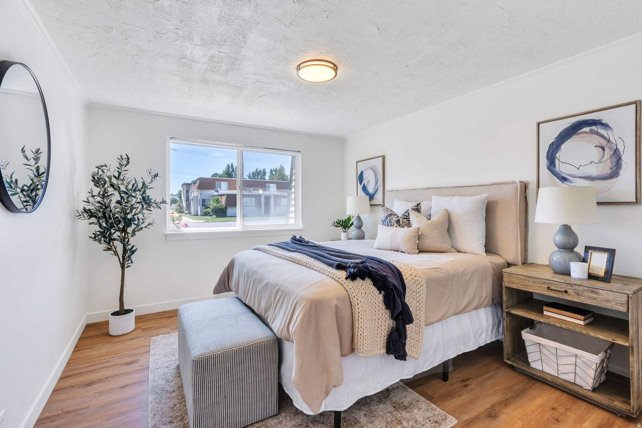 MEADOWBROOK - Residential