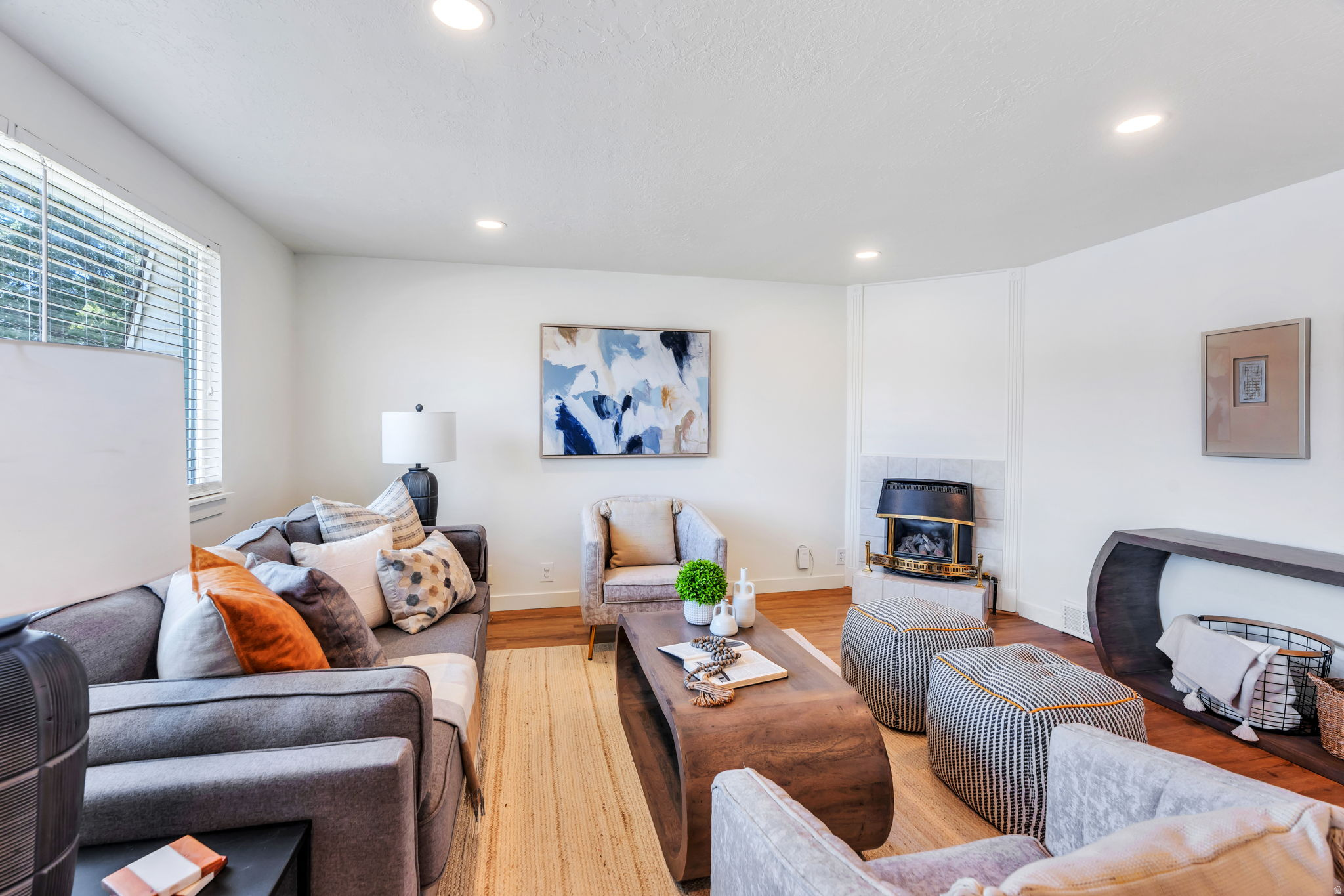 MEADOWBROOK - Residential