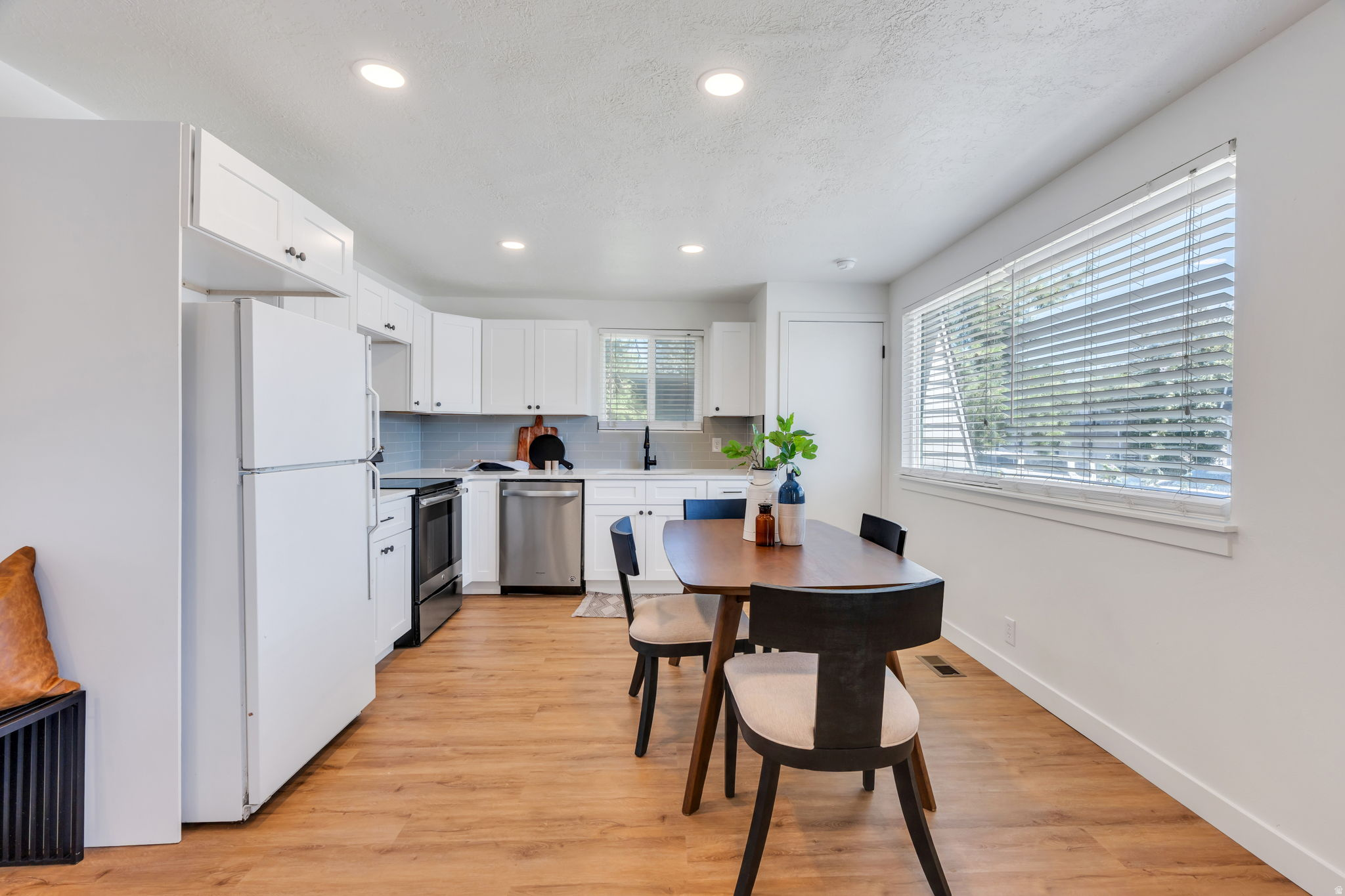 MEADOWBROOK - Residential