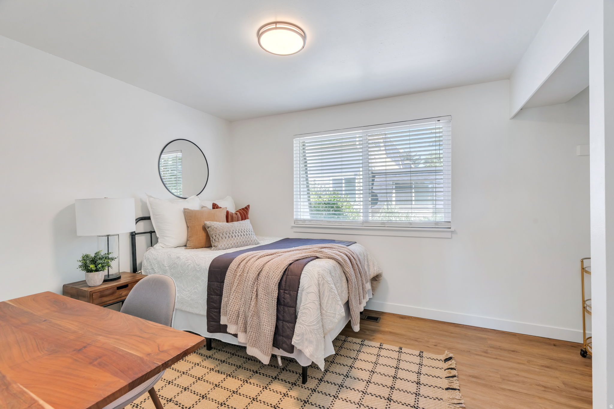 MEADOWBROOK - Residential