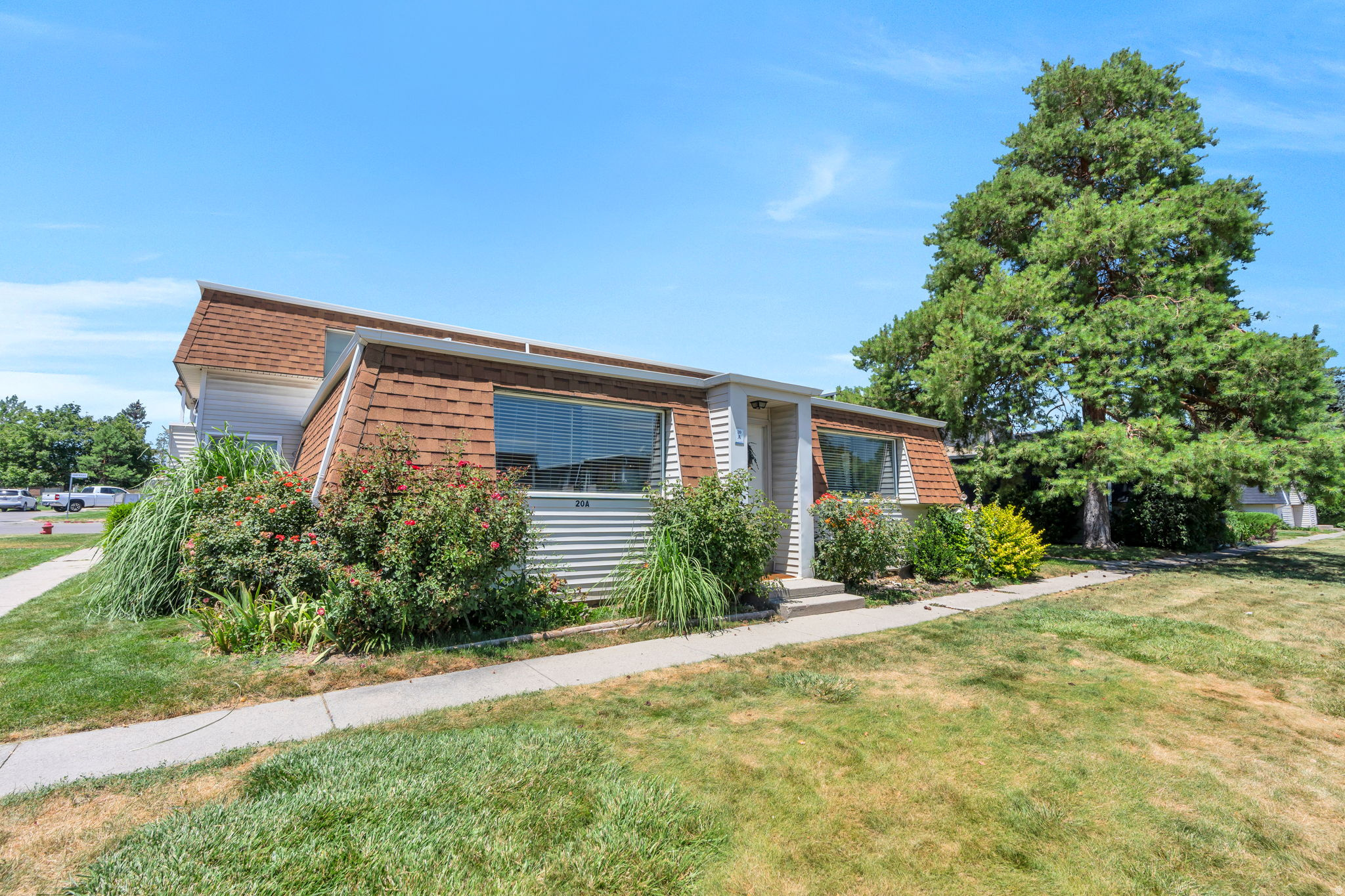 MEADOWBROOK - Residential