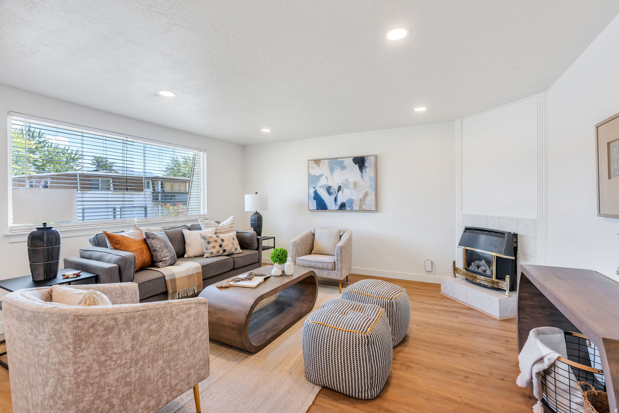 MEADOWBROOK - Residential
