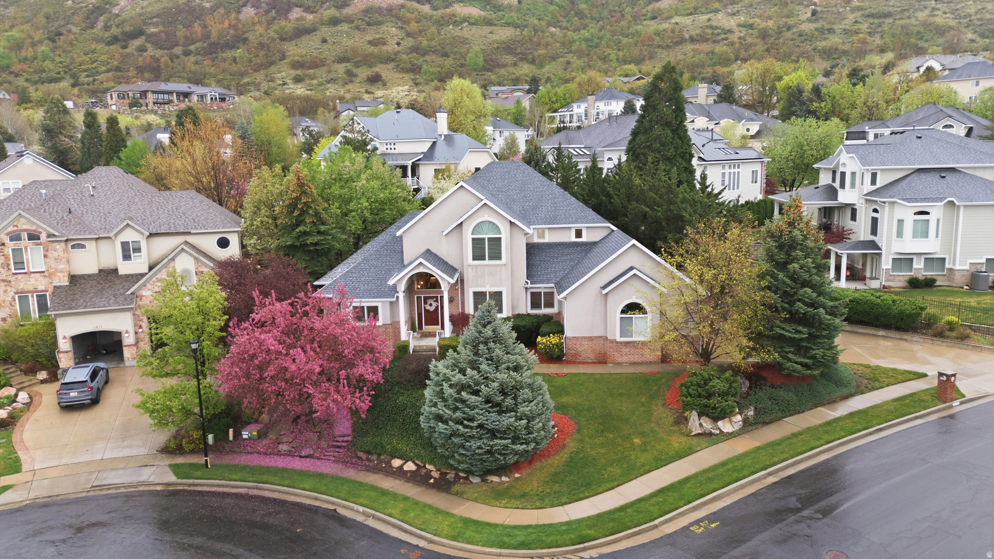 AUTUMN RIDGE - Residential