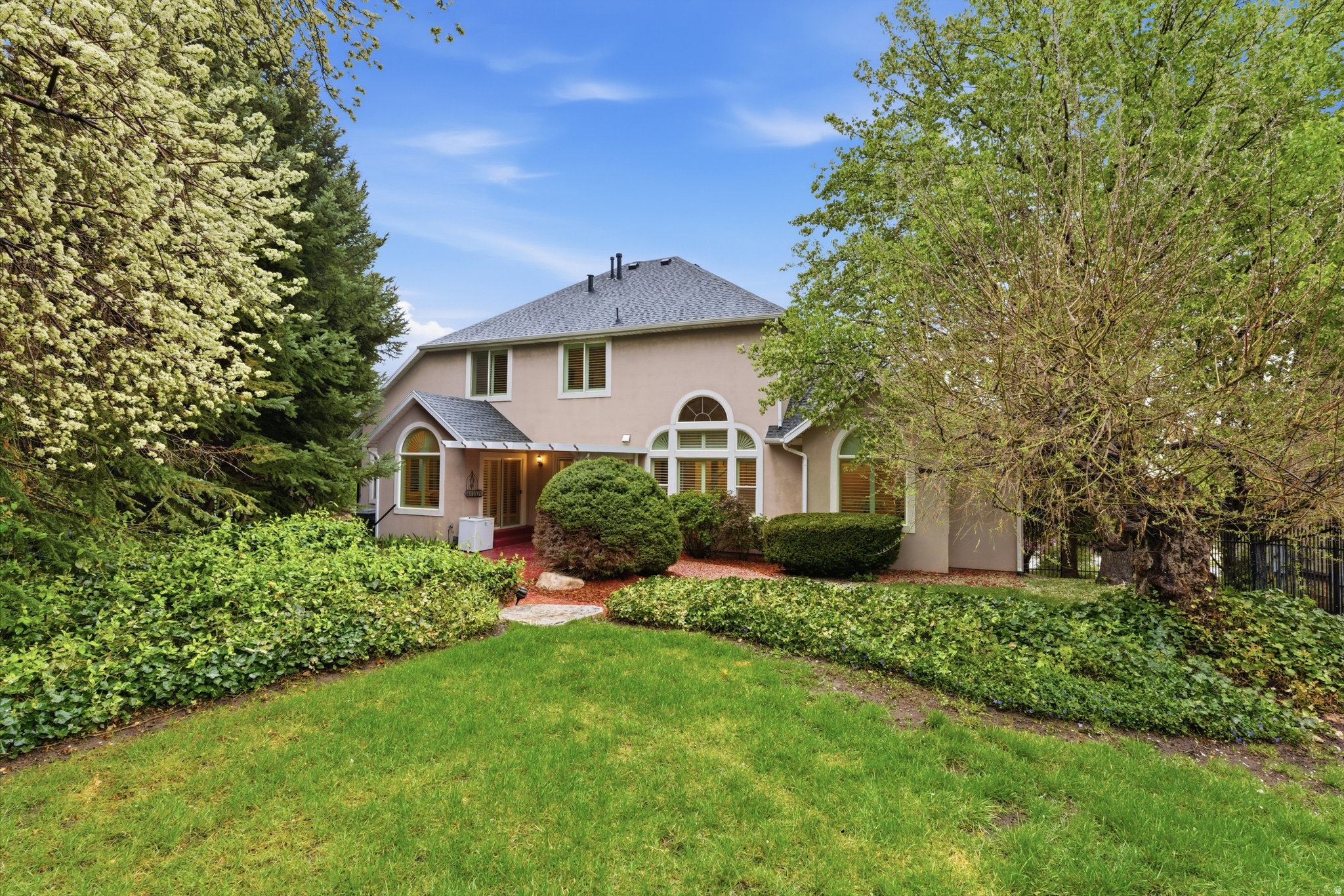AUTUMN RIDGE - Residential