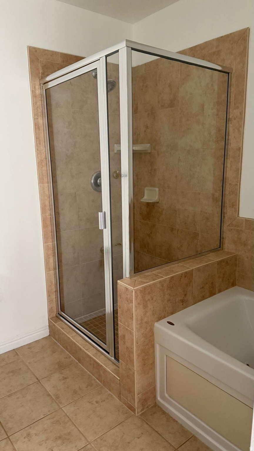 TOWNHOMES AT HIGHBURY COMMONS - Residential