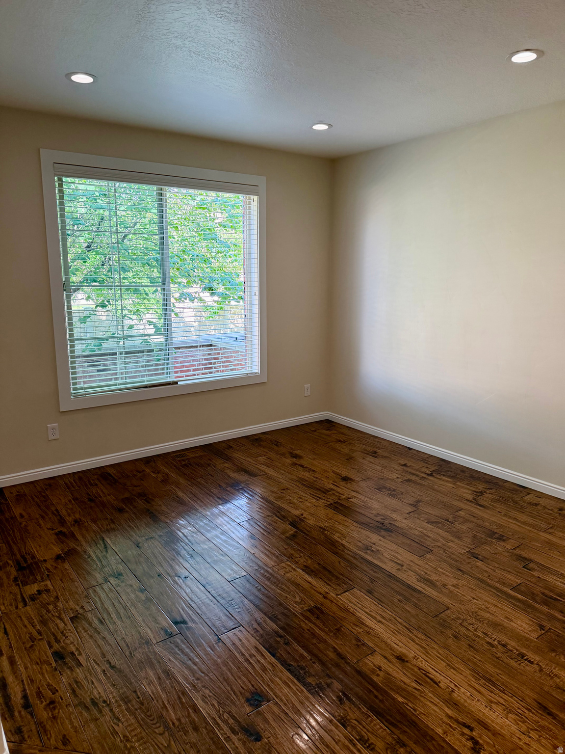 TOWNHOMES AT HIGHBURY COMMONS - Residential