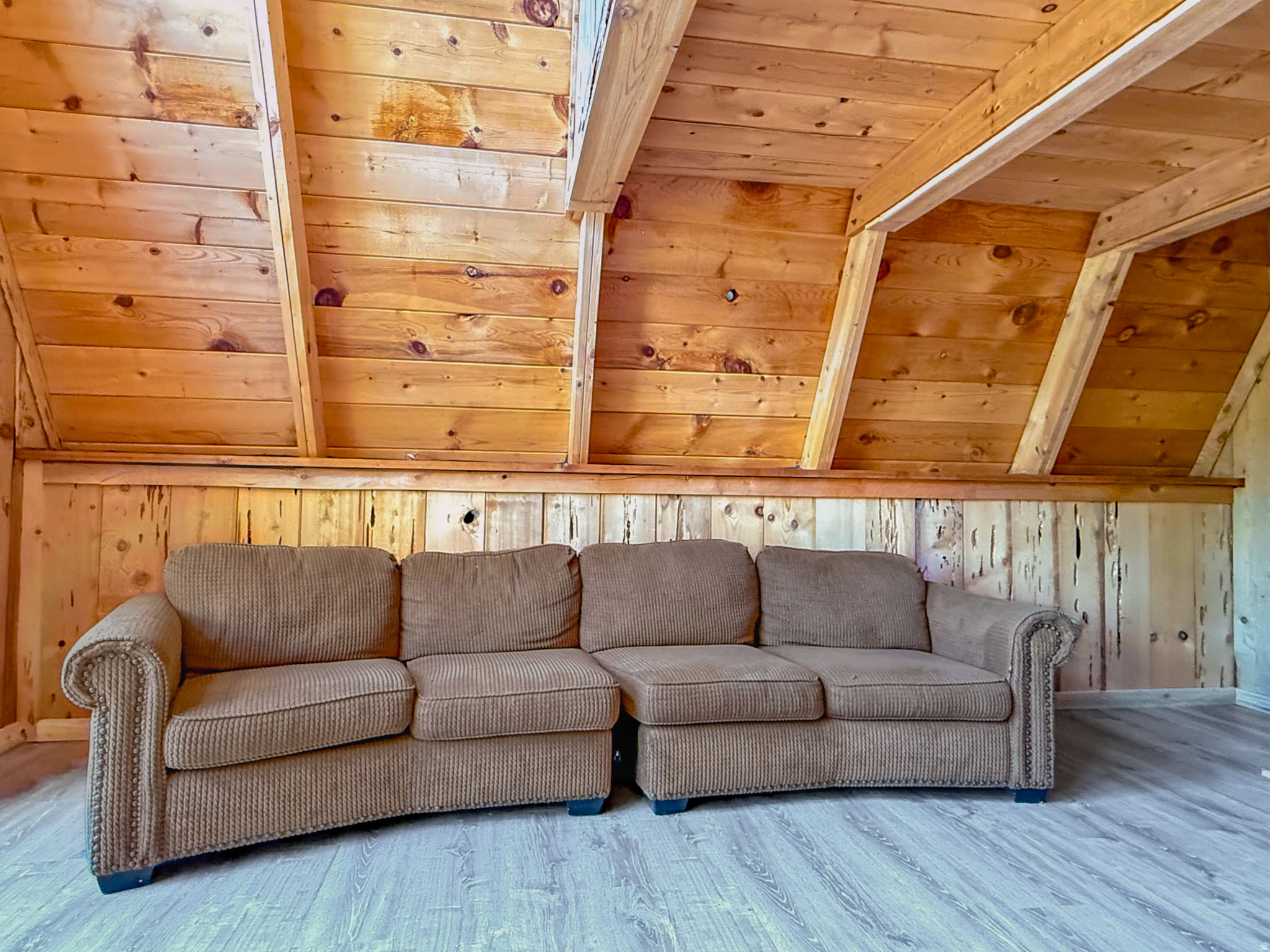 NORTH SUMMIT - Residential