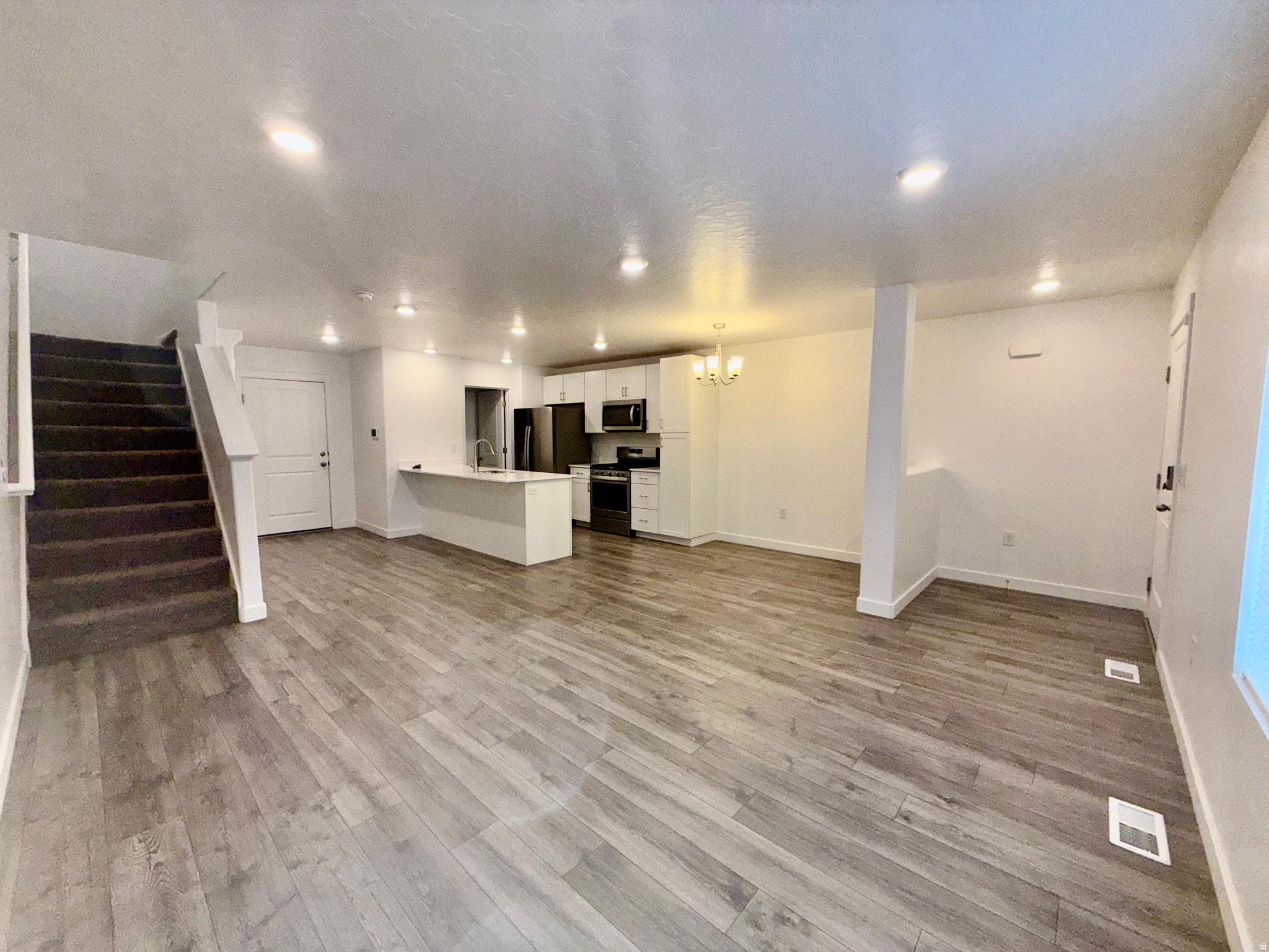 MECHAM TOWNS - Residential