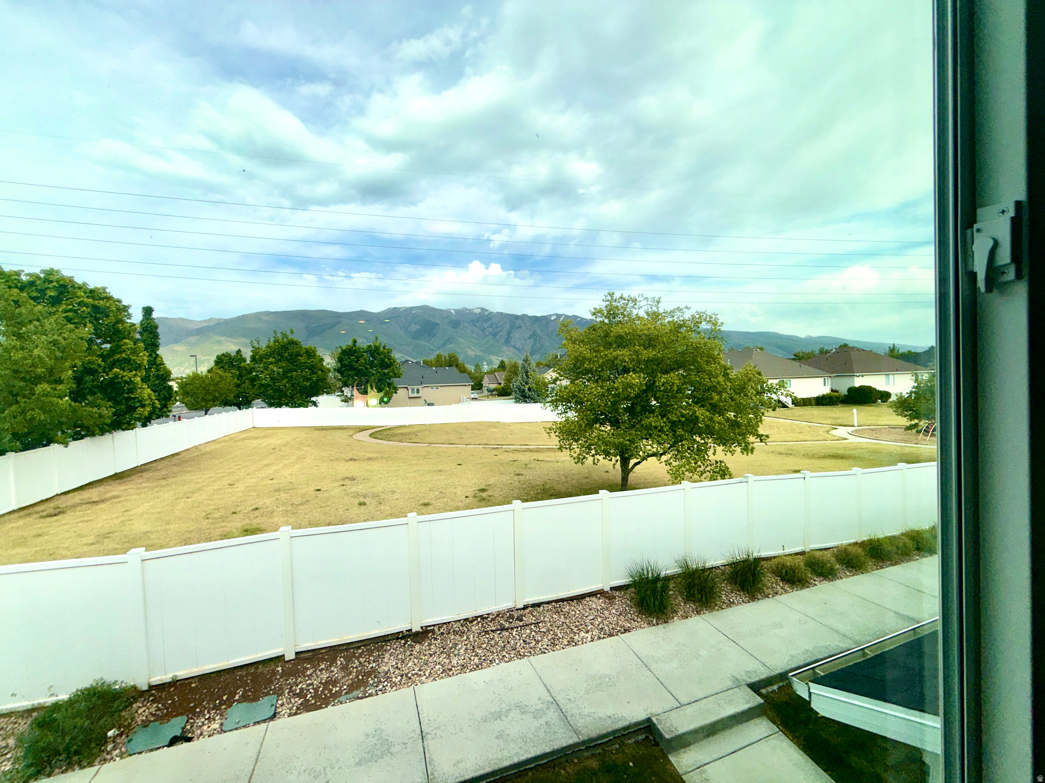 MECHAM TOWNS - Residential