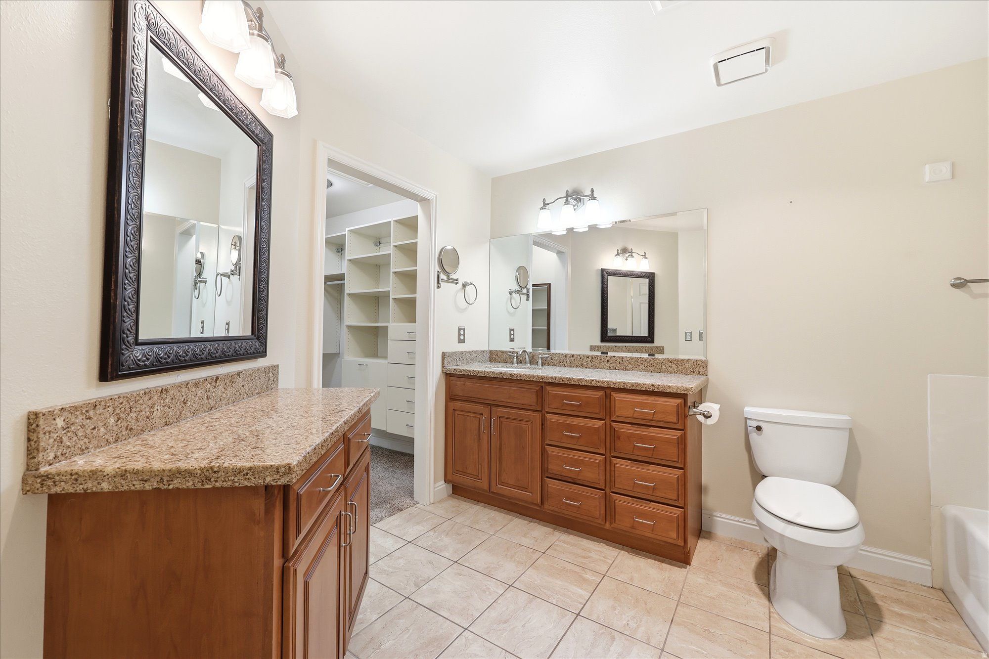 CORNERSTONE CONDO - Residential