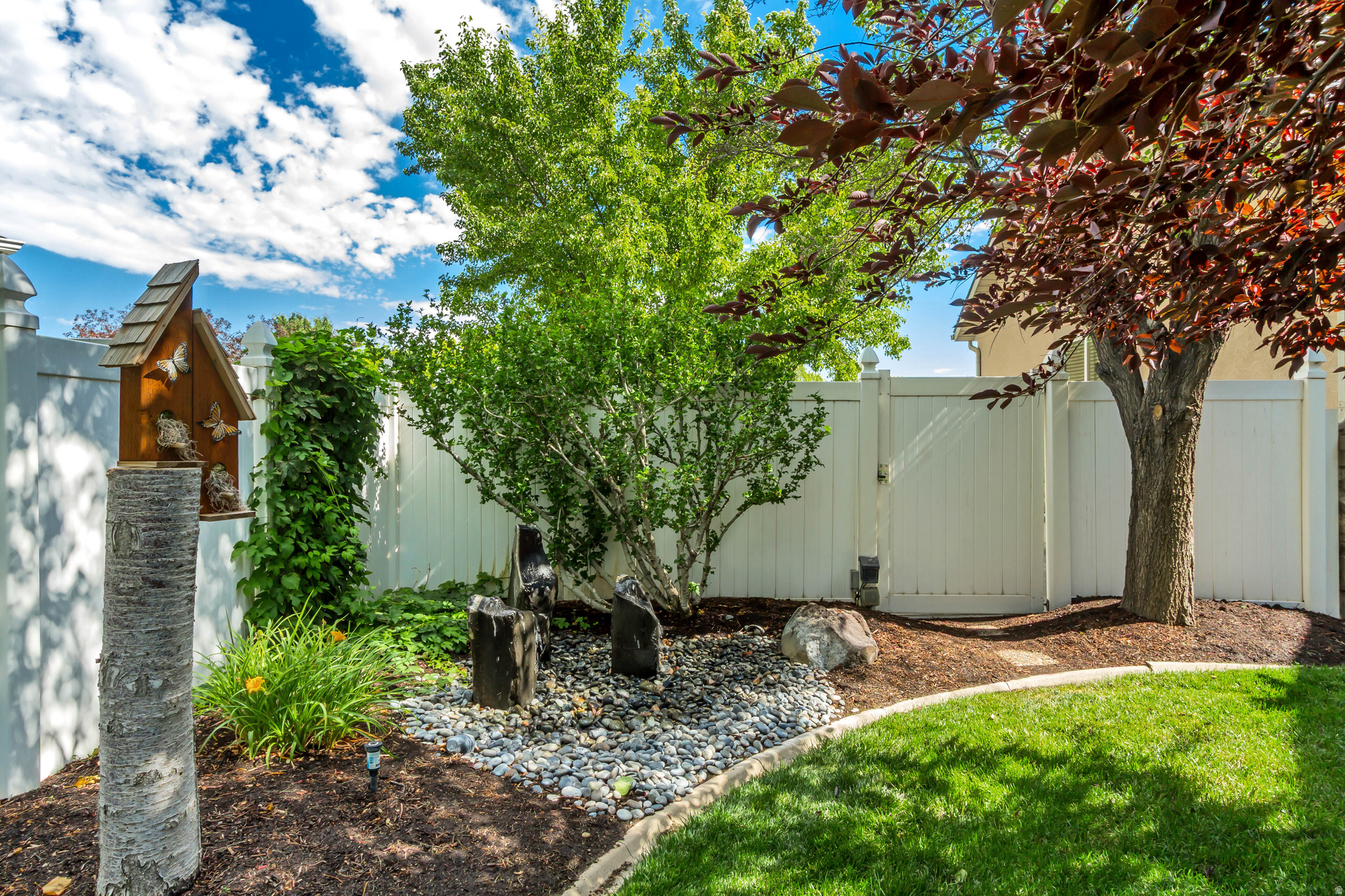 MEADOWS - Residential
