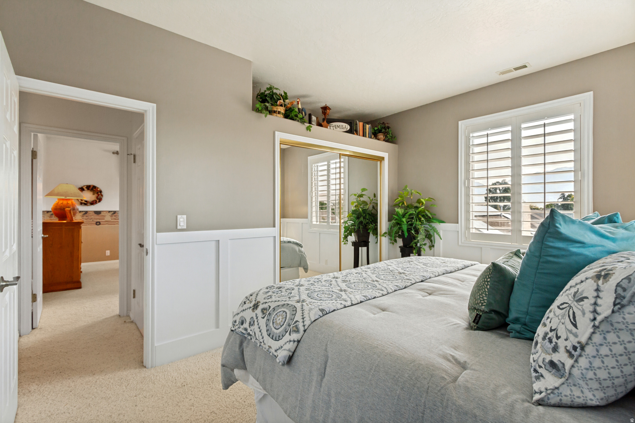 MEADOWS - Residential