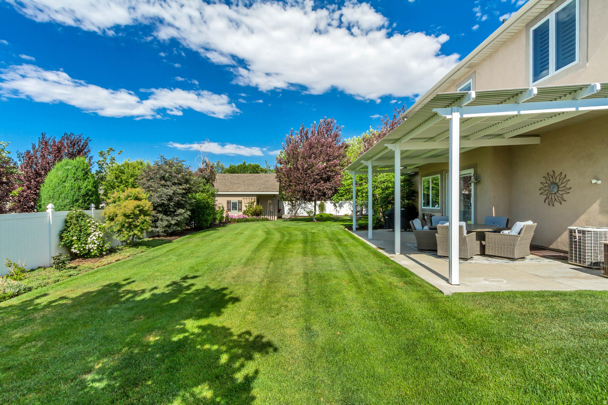 MEADOWS - Residential