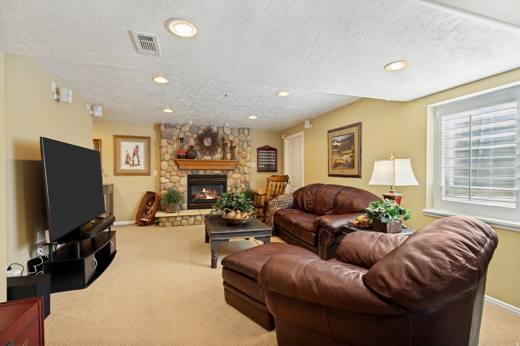 MEADOWS - Residential