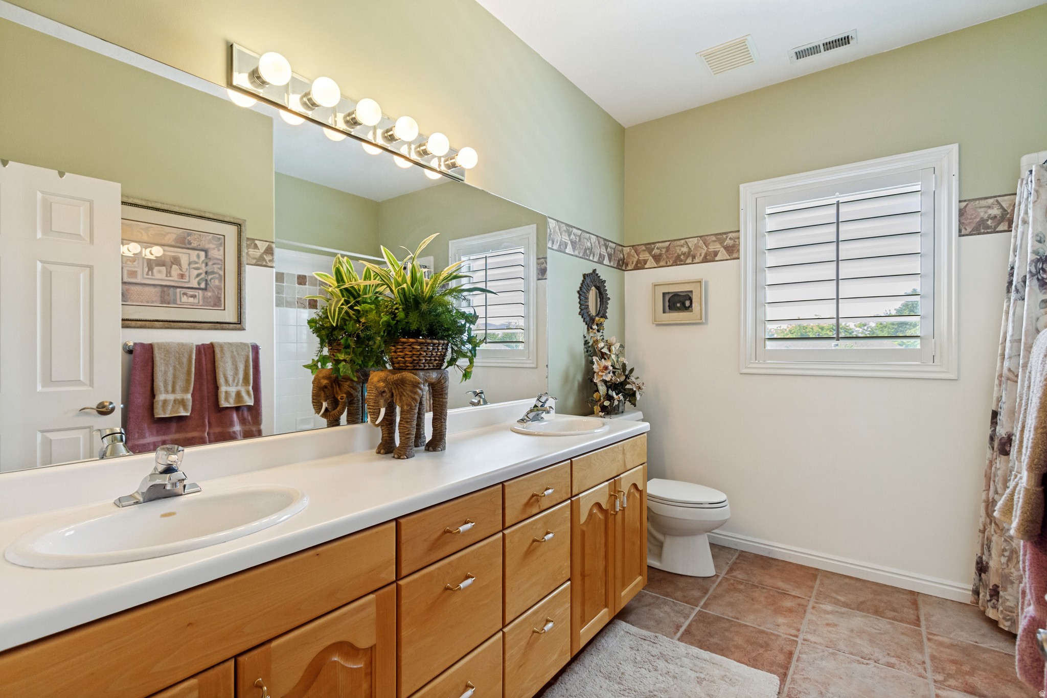 MEADOWS - Residential