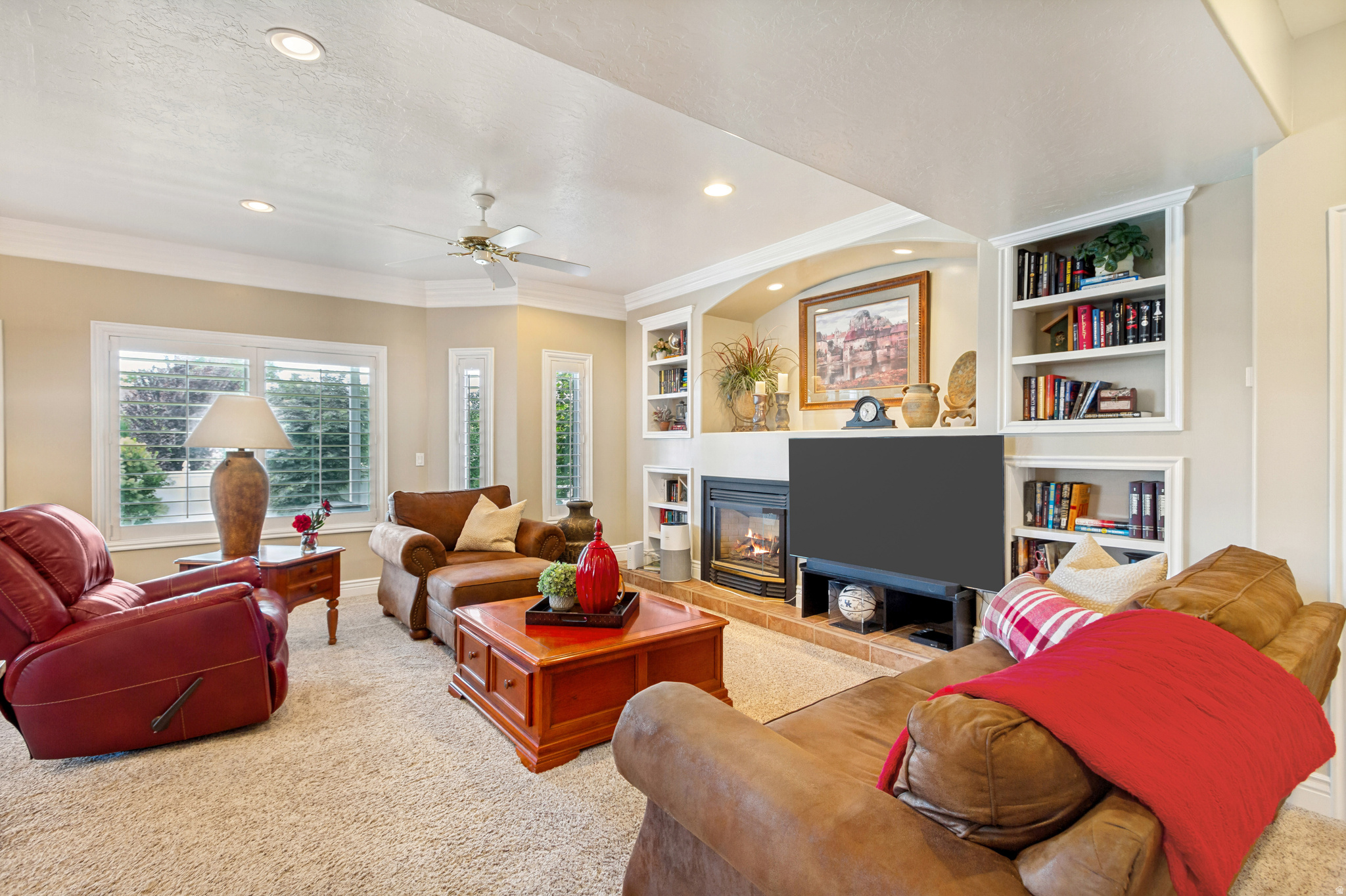 MEADOWS - Residential