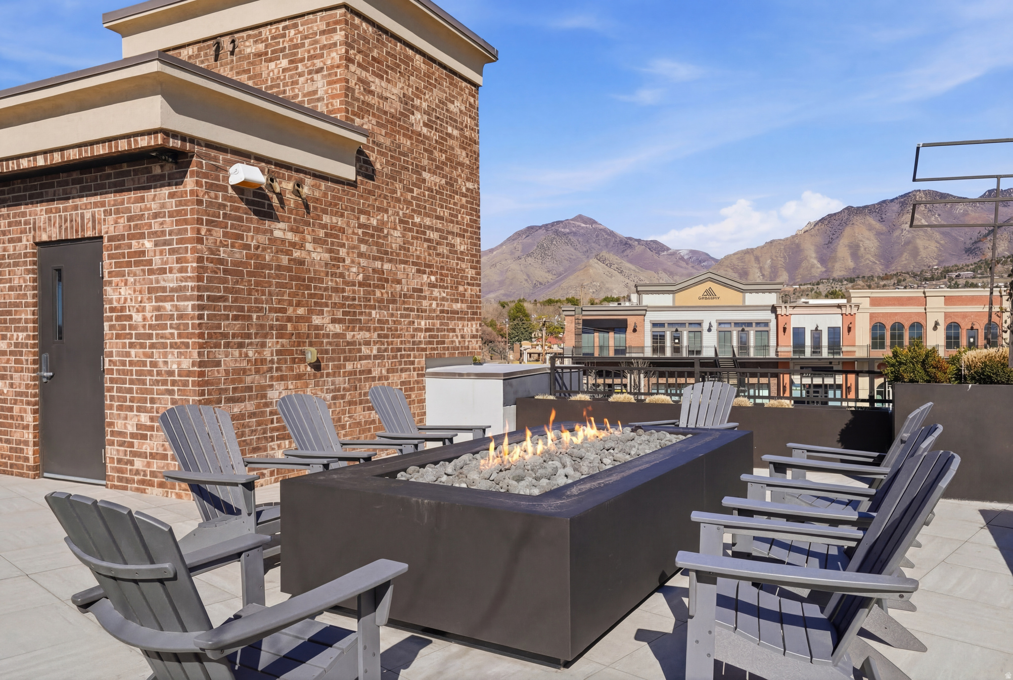 THE STATION CONDOS - Residential