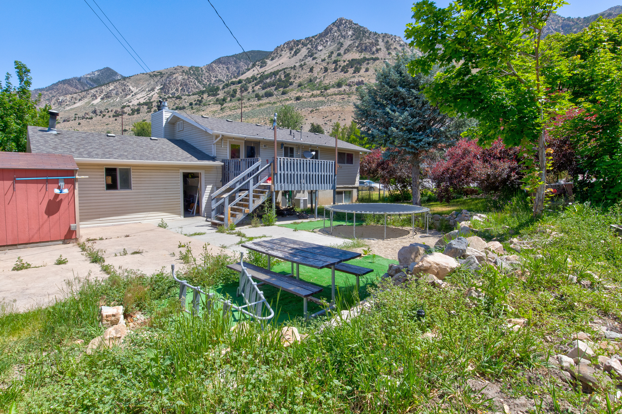 SKYLINE TERRACE - Residential